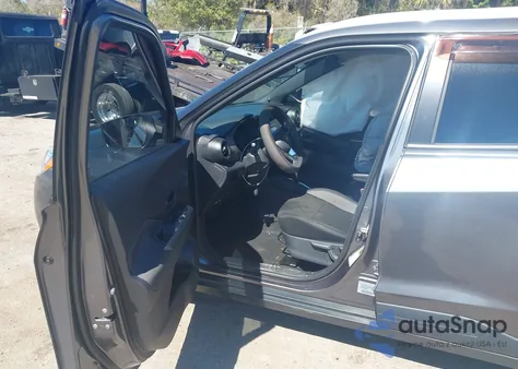 2019 Nissan Kicks S из США, поврежденный, VIN 3N1CP5CU1KL565838